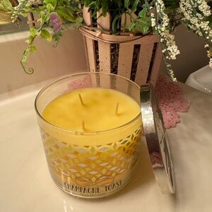 Bath & Body Works Champagne Toast 3-Wick Candle